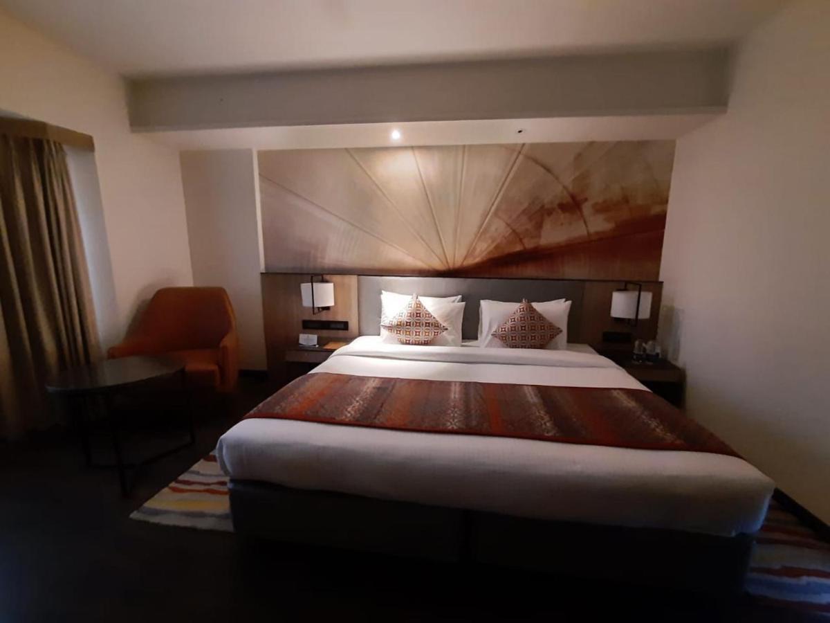 Grand Sarovar Portico, Latur Екстер'єр фото