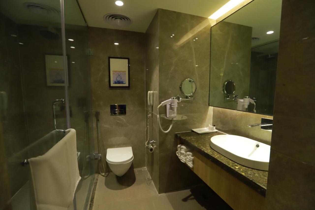 Grand Sarovar Portico, Latur Екстер'єр фото